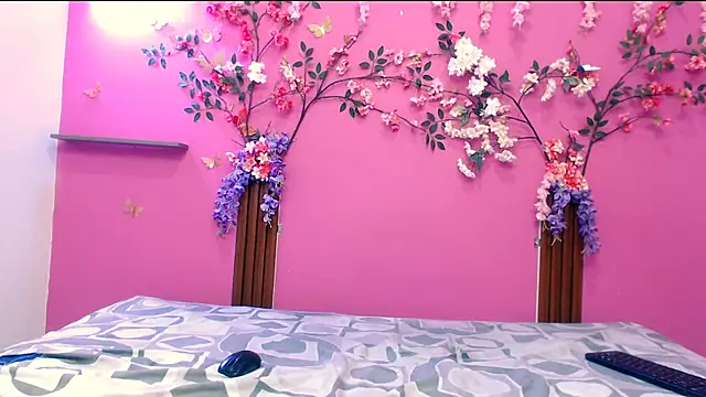 Snapshot of analdeepalejandra18 chatting on 11.30.25 analdeepalejandra18 online show from 11.30.25