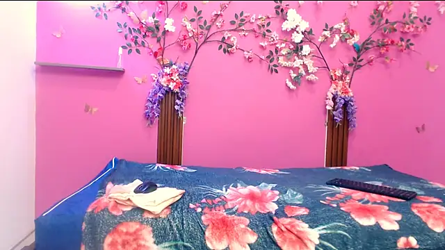 Snapshot of analdeepalejandra18 chatting on 12.15.25 analdeepalejandra18 online show from 12.15.25