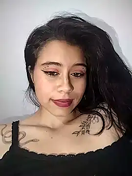 Snapshot of Alexandra_65 chatting on 12.21.25 Alexandra 65 online show from 12.21.25