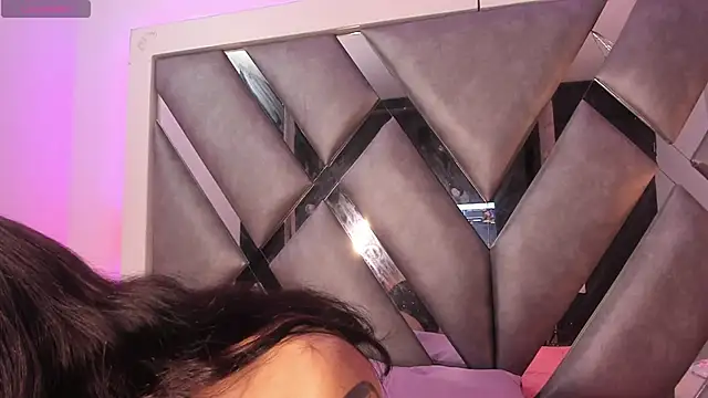 Snapshot of Mis__lola chatting on 02.19.25 Mis lola online show from 02.19.25