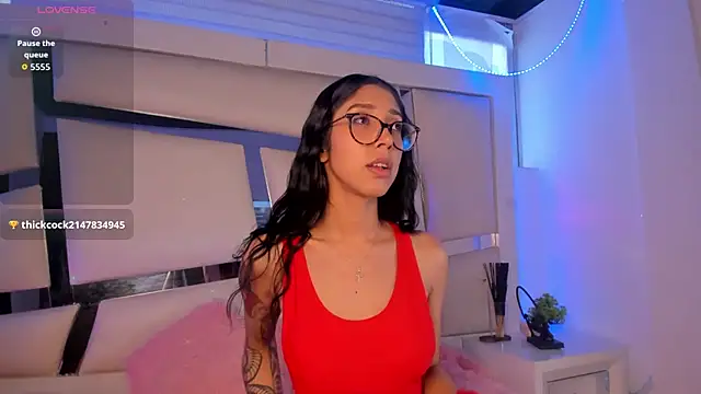 Snapshot of Mis__lola chatting on 11.26.25 Mis lola online show from 11.26.25