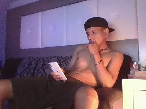 oiram27 online show from 11.29.25