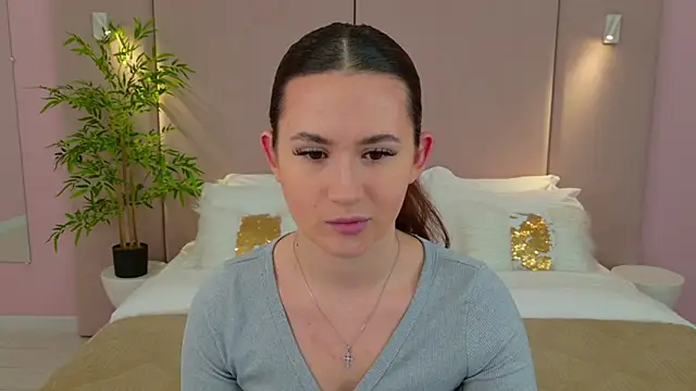 milaleoneli online show from 03.02.25