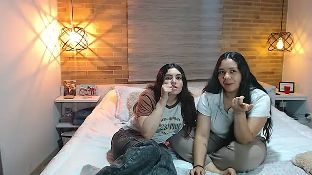 Scarlett Jazmin online show from 11.14.25