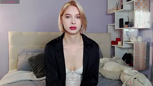 White Lioness online show from 11.01.25