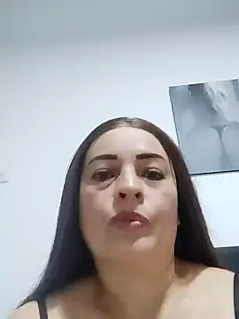 Snapshot of _Prinscarlet_ chatting on 12.23.25 Prinscarlet online show from 12.23.25