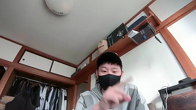 Snapshot of tuki_fu chatting on 12.07.24 tuki fu online show from 12.07.24