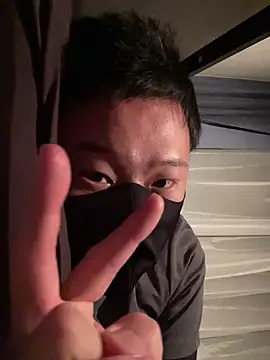 Snapshot of tuki_fu chatting on 12.25.24 tuki fu online show from 12.25.24