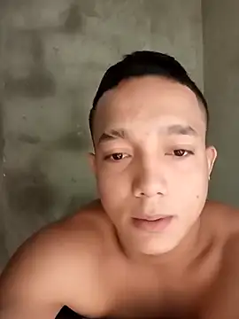 Snapshot of tayson_ chatting on 01.15.25 tayson online show from 01.15.25