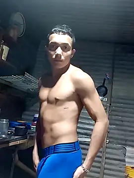 Snapshot of tayson_ chatting on 02.08.25 tayson online show from 02.08.25