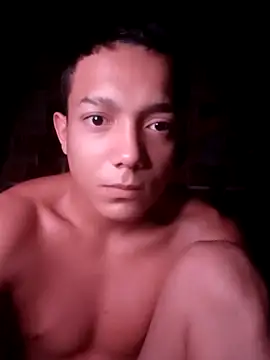 Snapshot of tayson_ chatting on 02.09.25 tayson online show from 02.09.25