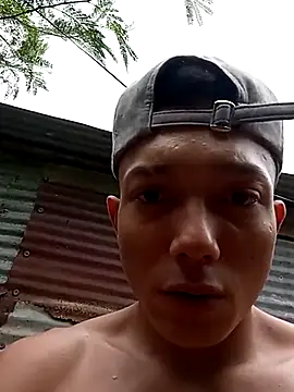 Snapshot of tayson_ chatting on 03.15.25 tayson online show from 03.15.25