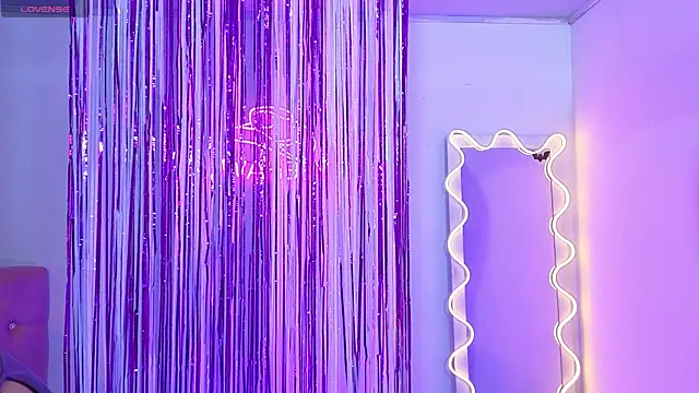 Jazmin tay online show from 11.27.25