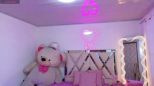 Jazmin tay online show from 12.01.25