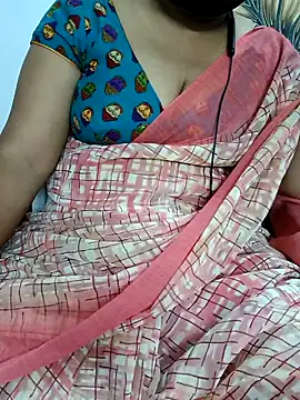 Snapshot of Yours_Radika chatting on 03.02.25 Yours Radika online show from 03.02.25