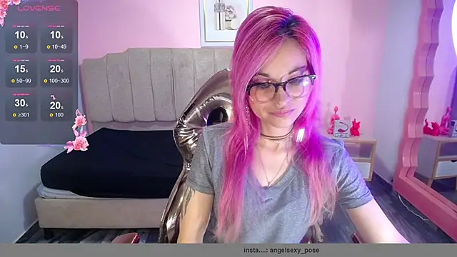 abril ch  online show from 10.15.25