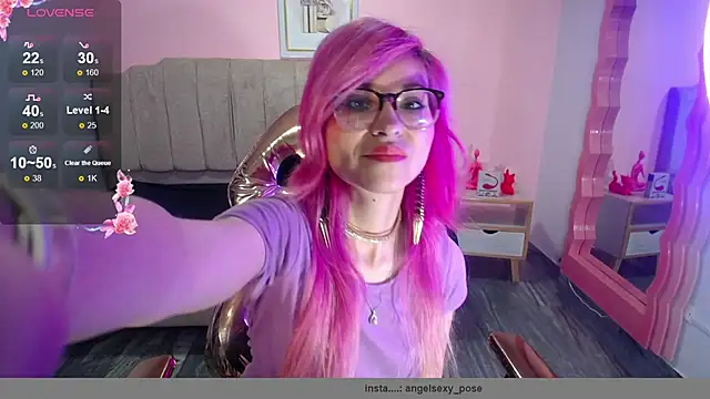 abril ch  online show from 10.18.25