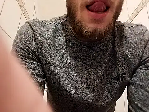 hoot denis28 online show from 12.08.24