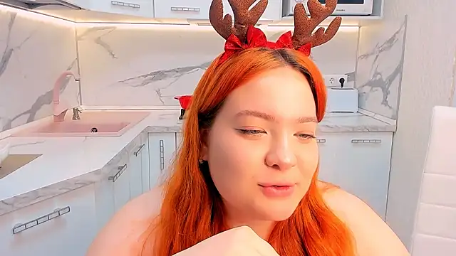 Snapshot of Jessica_Rabbit chatting on 12.10.24 Jessica Rabbit online show from 12.10.24