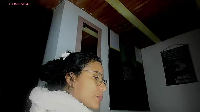 Nenita Hot  online show from 09.29.25