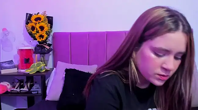 EmmyGray online show from 12.10.24