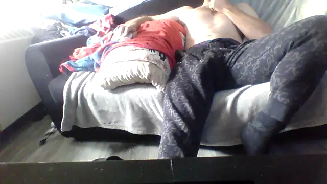 maccdaddy87 online show from 09.18.25