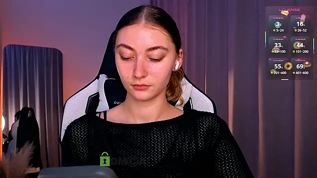 lady curls online show from 11.23.25