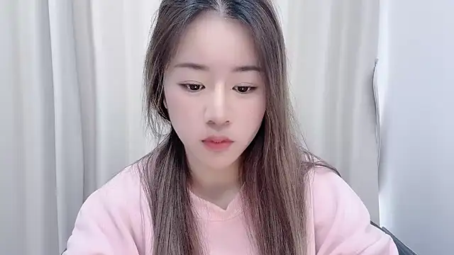 chloe-01 online show from 01.27.25