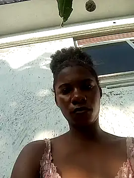 Yourlittlegirl19 online show from 12.17.24