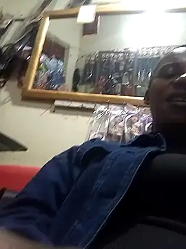 Yourlittlegirl19 online show from 01.04.25