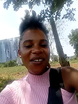 Yourlittlegirl19 online show from 02.13.25