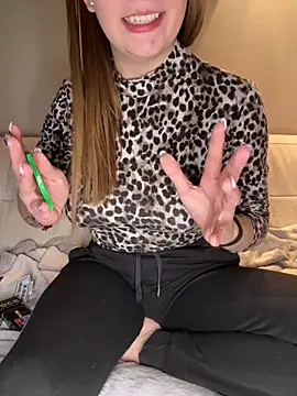 Mia harmati online show from 12.02.25