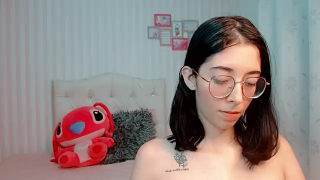 brooklove doll online show from 01.21.25