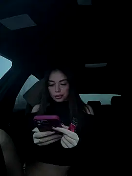 Snapshot of Gabriella_Hot_ chatting on 12.20.25 Gabriella Hot online show from 12.20.25