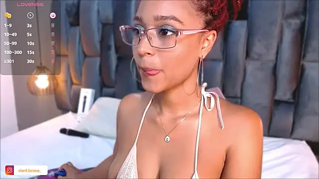 Snapshot of Lorena_Vieira_ chatting on 01.03.25 Lorena Vieira  online show from 01.03.25