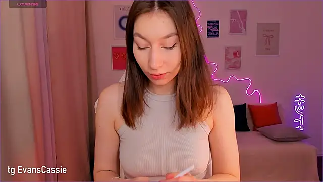 Snapshot of Cassie_Ice chatting on 01.12.25 Cassie Ice online show from 01.12.25