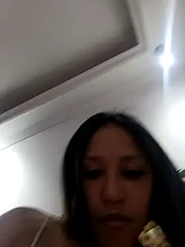 devi black13  online show from 02.04.25