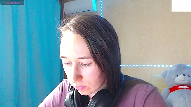 Snapshot of --Model--2 chatting on 02.11.25 --Model--2 online show from 02.11.25