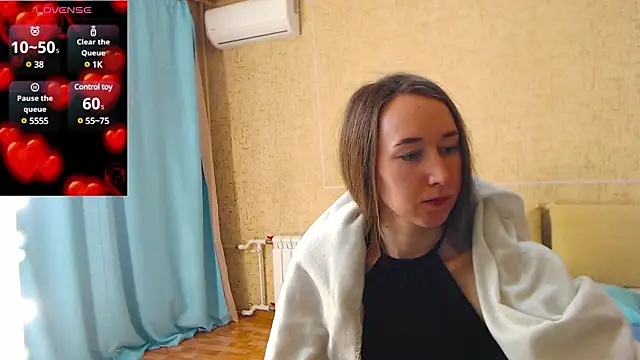 Snapshot of --Model--2 chatting on 02.18.25 --Model--2 online show from 02.18.25