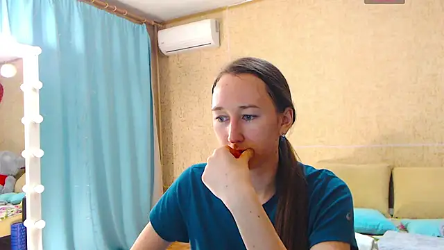 Snapshot of --Model--2 chatting on 03.18.25 --Model--2 online show from 03.18.25