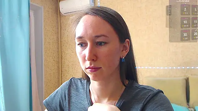 Snapshot of --Model--2 chatting on 03.22.25 --Model--2 online show from 03.22.25