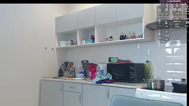 Snapshot of --Model--2 chatting on 09.12.25 --Model--2 online show from 09.12.25