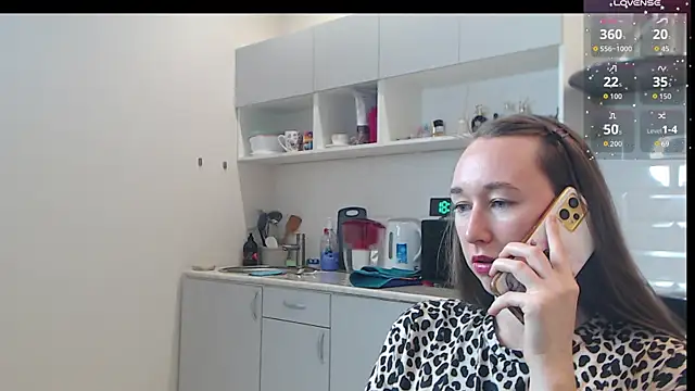 Snapshot of --Model--2 chatting on 09.25.25 --Model--2 online show from 09.25.25