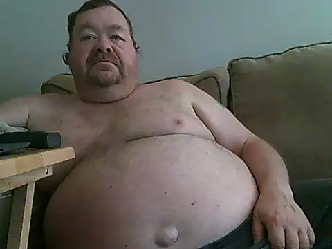 Snapshot of hitman_35 chatting on 10.14.25 hitman 35 online show from 10.14.25