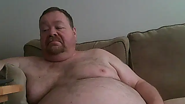 Snapshot of hitman_35 chatting on 06.12.26 hitman 35 online show from 06.12.26