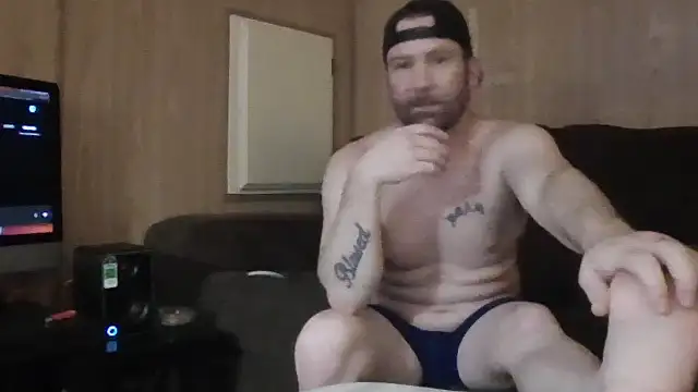 Snapshot of Edward_LongCock chatting on 04.29.26 Edward LongCock online show from 04.29.26