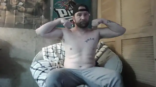 Snapshot of Edward_LongCock chatting on 05.27.26 Edward LongCock online show from 05.27.26