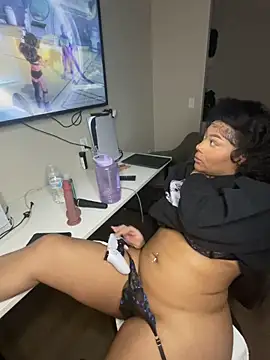 Snapshot of dvtbvby chatting on 03.07.25 dvtbvby online show from 03.07.25