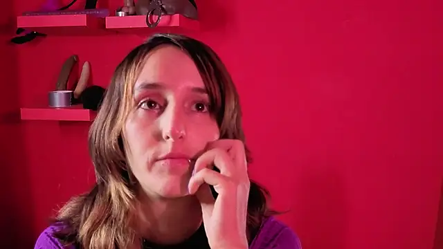 Ambar Roux  online show from 11.25.25