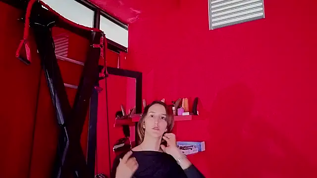 Ambar Roux  online show from 05.26.26